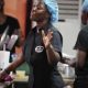 Battre le record du monde...Une fille nigériane cuisine pendant 100 heures d'affilée