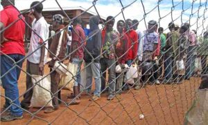 Le Malawi détient 920 réfugiés pour les renvoyer dans un camp surpeuplé et des groupes de défense des droits critiquent
