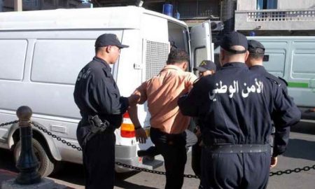 Un enfant participe au meurtre de son voisin de manière horrible en Algérie