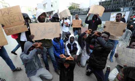 La commissaire européenne annonce sa volonté d'apporter une aide financière à la Tunisie en échange de la limitation des flux de migrants