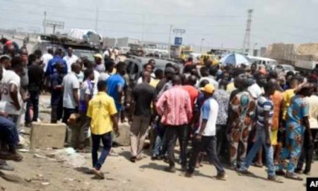 Une foule en colère tue un homme accusé de blasphème dans le nord du Nigeria