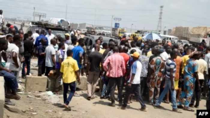 Une foule en colère tue un homme accusé de blasphème dans le nord du Nigeria