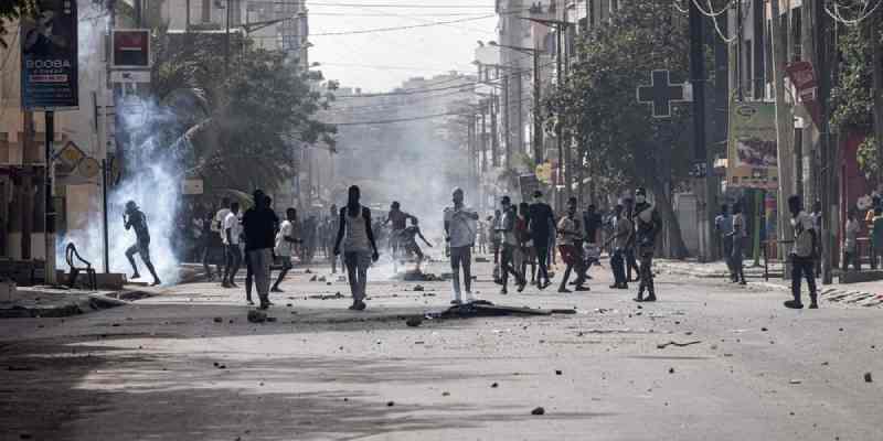 Le bilan des affrontements entre la police et l'opposition au Sénégal s'élève à 15 morts