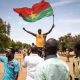 Des milliers de personnes manifestent au Burkina Faso pour réclamer une constitution qui marque une rupture avec la France
