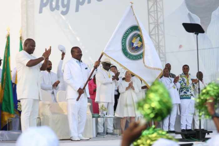 Le Gabon choisit 19 candidats à la présidentielle aux élections d'août