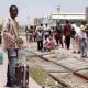 Les Tunisiens sont solidaires des migrants africains et Human Rights Watch appelle à la fin de leur expulsion vers le désert