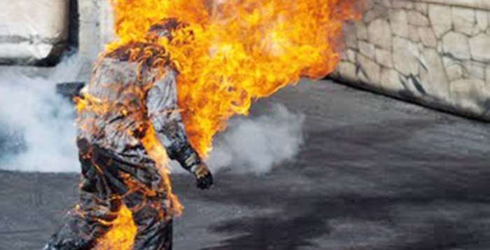 Un jeune tunisien s'immole par le feu et est blessé
