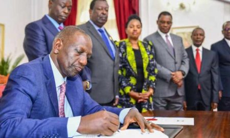 La Haute Cour du Kenya suspend le projet de loi de finances du président Ruto