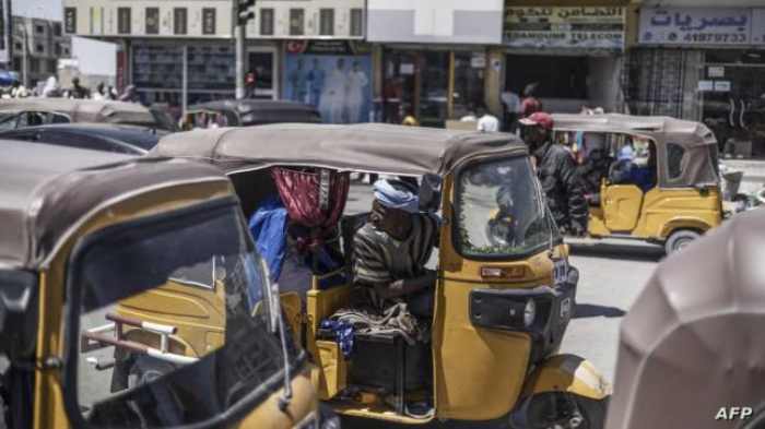 Le spectre du chômage menace 2 600 familles en Mauritanie après l'interdiction du "Tuktuk" dans le centre de la capitale
