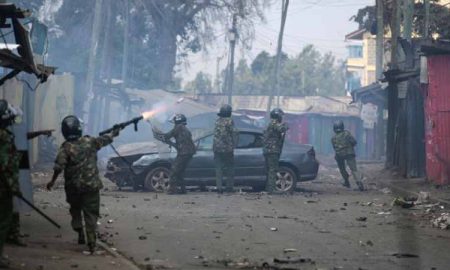 Affrontements entre policiers et manifestants à Nairobi et appels de plus en plus au dialogue