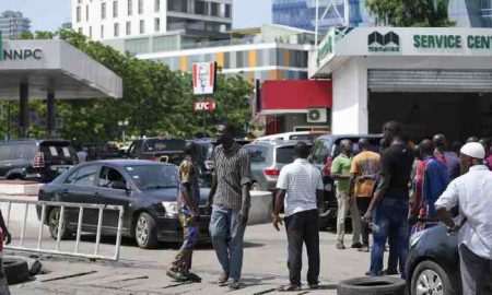 Nigéria : la demande de carburant chute après la fin des subventions