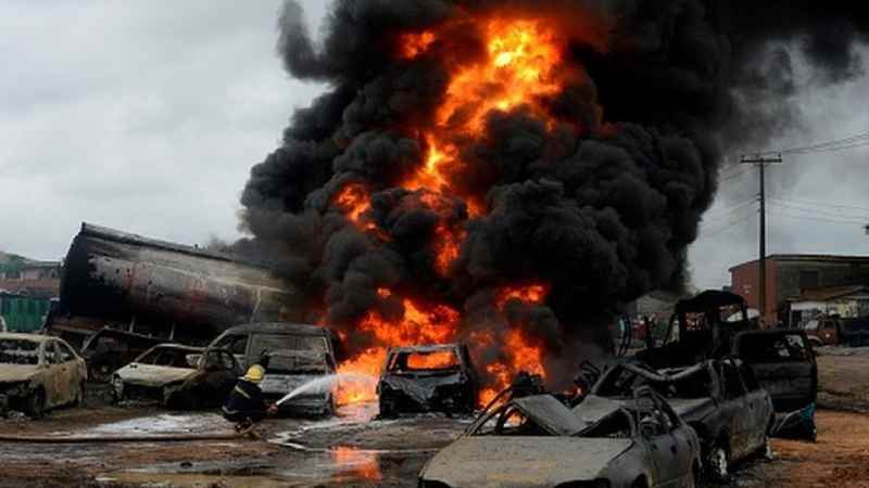 Nigeria...Huit personnes ont été tuées dans l'explosion d'un réservoir de carburant dans le sud du pays