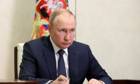 Poutine s'engage à fournir des céréales aux pays africains