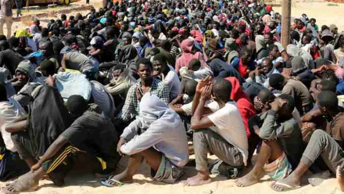 Expulsion en Tunisie et déportation en Libye, des migrants piégés criant au secours