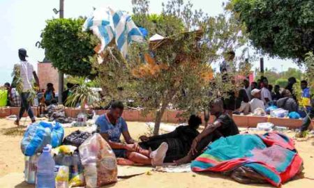 Une organisation de défense des droits de l'homme exhorte la Tunisie à mettre fin aux expulsions massives de migrants africains