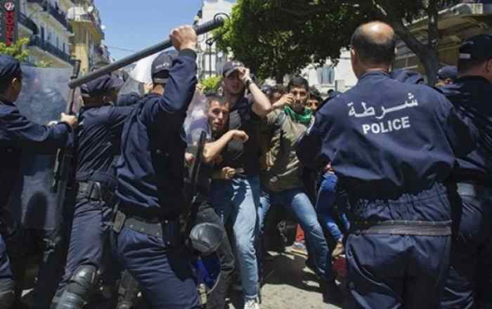 Algérie : S'interroger sur qui dirige l'Algérie pourrait vous faire arrêter et tuer