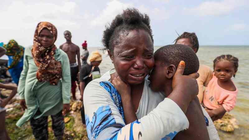 Perdus dans le désert, dormant parmi les serpents, scandant "Black Lives Matter"... Histoires de migrants expulsés de Tunisie vers la Libye