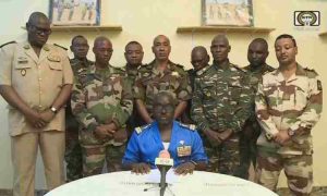 L'Amérique dit que le coup d'État nigérien n'a pas entièrement réussi et la France considère le retour de Bazoum possible
