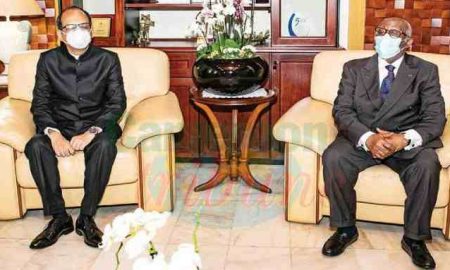 L'Inde et le Cameroun tiennent des consultations diplomatiques sur les moyens d'approfondir les relations économiques bilatérales