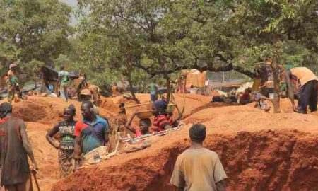 Le président du Mali signe une nouvelle loi minière pour tenter d'augmenter la part du gouvernement