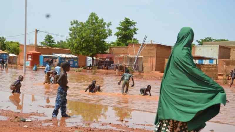 27 personnes ont été tuées et des dizaines de milliers touchées par les inondations au Niger depuis juillet