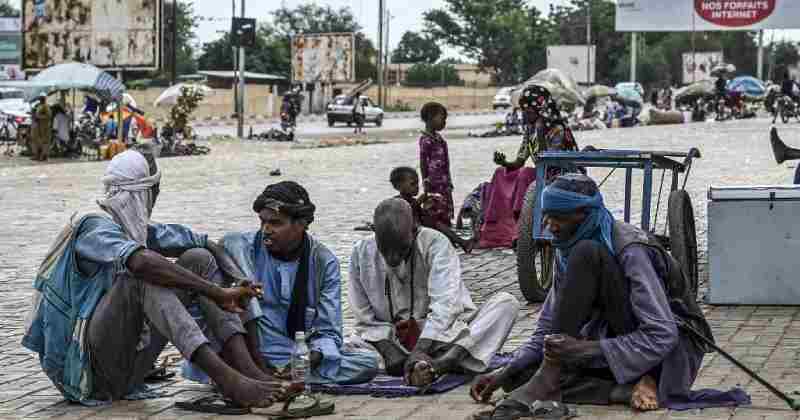 Les migrants bloqués au Niger souffrent après le coup d’État et la fermeture des frontières
