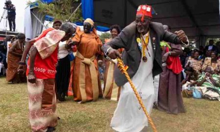 Grand festival en Ouganda pour le couronnement du roi de Buganda