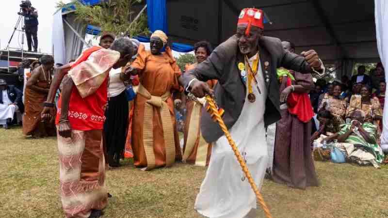 Grand festival en Ouganda pour le couronnement du roi de Buganda