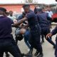 Une organisation de défense des droits de l'homme accuse la police angolaise d'avoir commis des meurtres et des exactions