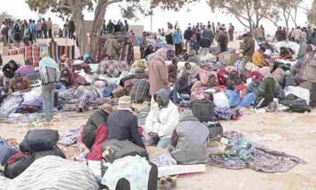 La soif, un soleil brûlant et la mort qui les guette, la souffrance des migrants bloqués entre la Tunisie et la Libye