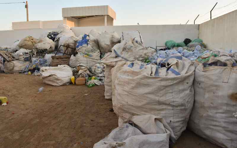 Une marque éco-responsable en Tunisie utilise des déchets plastiques marins recyclés dans ses créations