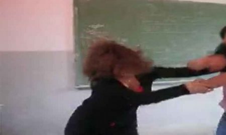 La mère d'une élève agresse une directrice d'école et menace de la tuer en Algérie