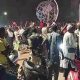 Des milliers de partisans de Traoré se rassemblent dans la capitale du Burkina Faso après les informations faisant état d'un coup d'État militaire