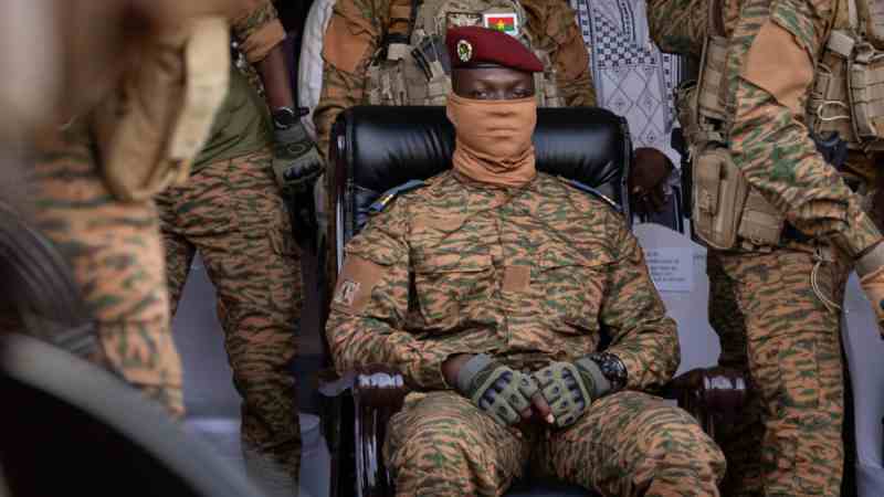 La junte militaire au Burkina Faso annonce avoir déjoué une tentative de coup d'État