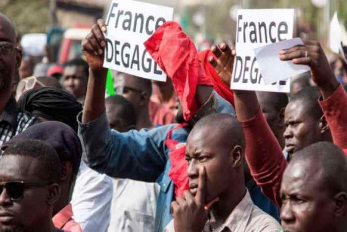 Qui comblera le vide de la France en Afrique ?