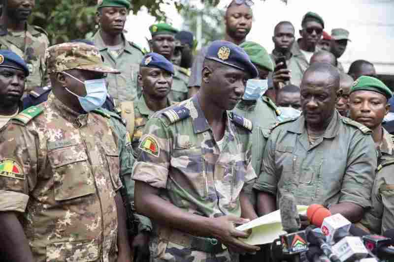 Les groupes armés au Mali se déclarent prêts à affronter la junte militaire