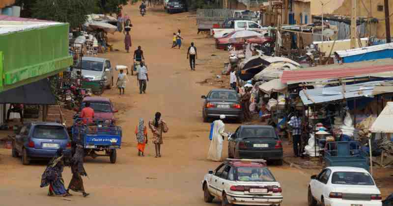 Les sanctions économiques en réponse au « coup d’État au Niger » privent encore davantage la population de ses droits