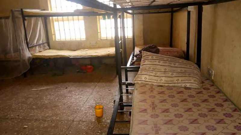 35 personnes ont été kidnappées dans une résidence universitaire au Nigeria...Et les forces de sécurité ont secouru 6 étudiantes