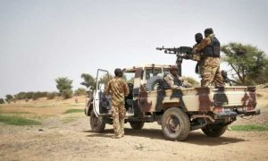 64 morts dans une double attaque lancée par des hommes armés dans le nord-est du Mali