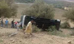 Algérie : 25 élèves ont été blessés victime du renversement de leur bus lorsqu'un conducteur ivre les a placés près d'une falaise