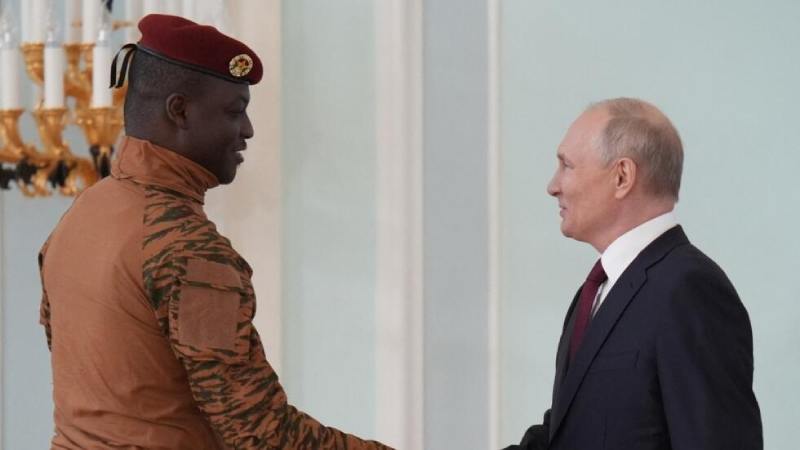 Le gouvernement du Burkina Faso annonce l'accord avec la Russie pour construire une centrale nucléaire
