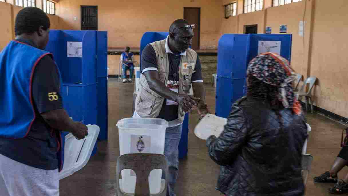 Eswatini organise des élections législatives sous le contrôle du roi Mswati III
