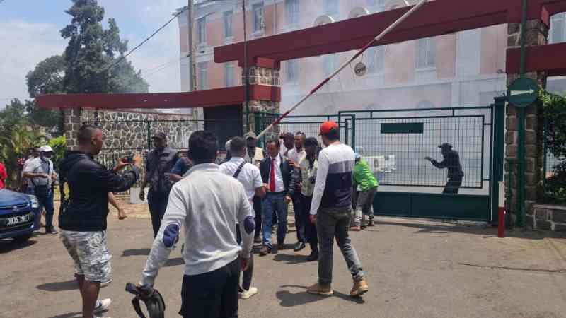 Un candidat à la présidentielle blessé par des gaz lacrymogènes à Madagascar