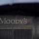 Moody's abaisse la note de l'Égypte en raison de la détérioration de sa capacité à supporter la dette et du déclin des obligations