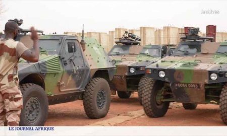 La poursuite du départ des militaires et le transfert de matériel militaire français du Niger