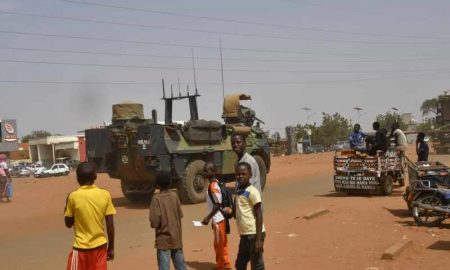 Le Tchad annonce que son armée accompagnera les forces françaises se retirant du Niger