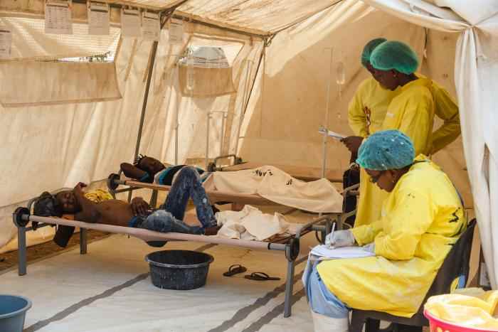 Le Zimbabwe annonce 100 décès suspectés du choléra