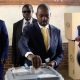 Le principal parti d'opposition du Zimbabwe nie avoir expulsé son chef