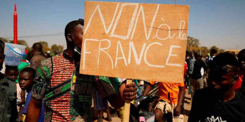 L’effondrement de l’influence française en Afrique sous le règne d’Emmanuel Macron