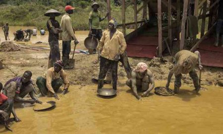 Le « fournisseur d’or » africain est entre le marteau des conflits internes et l’enclume de la concurrence internationale